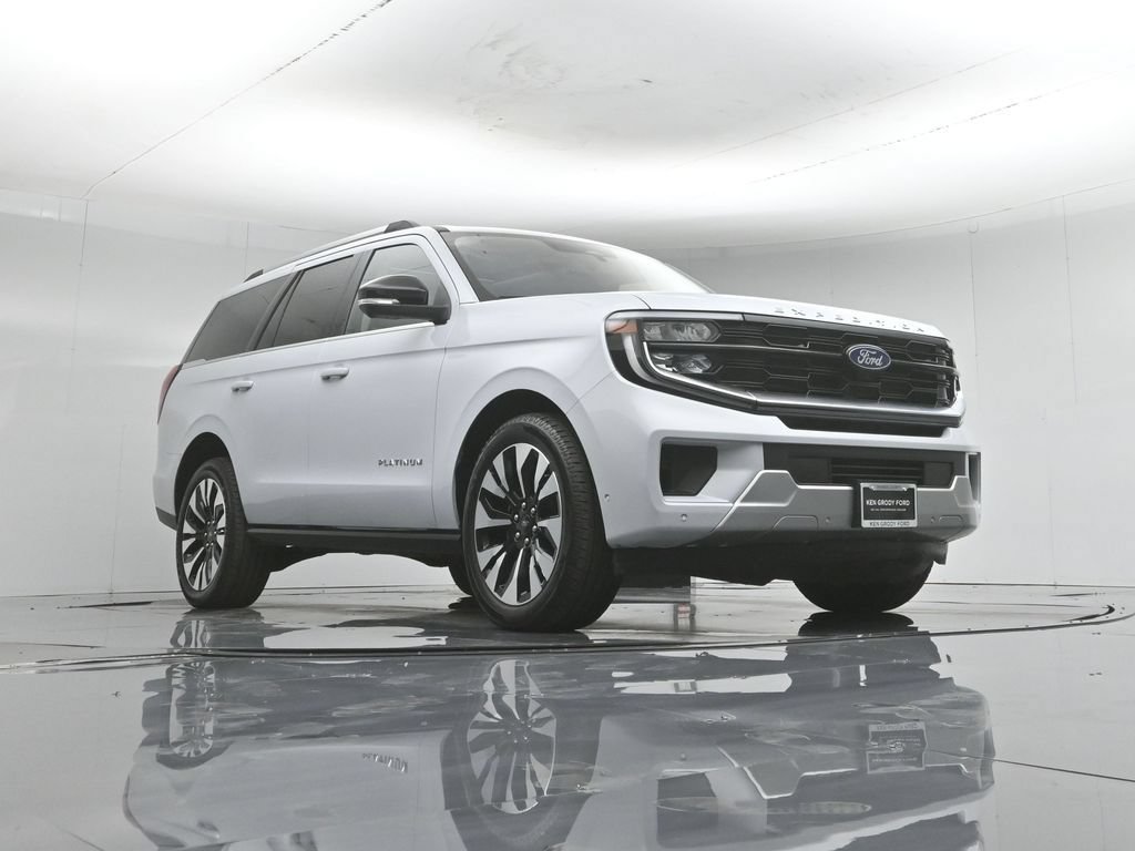 Used 2025 Ford Expedition Platinum w/ Driver's Package AWD/4WD image 54