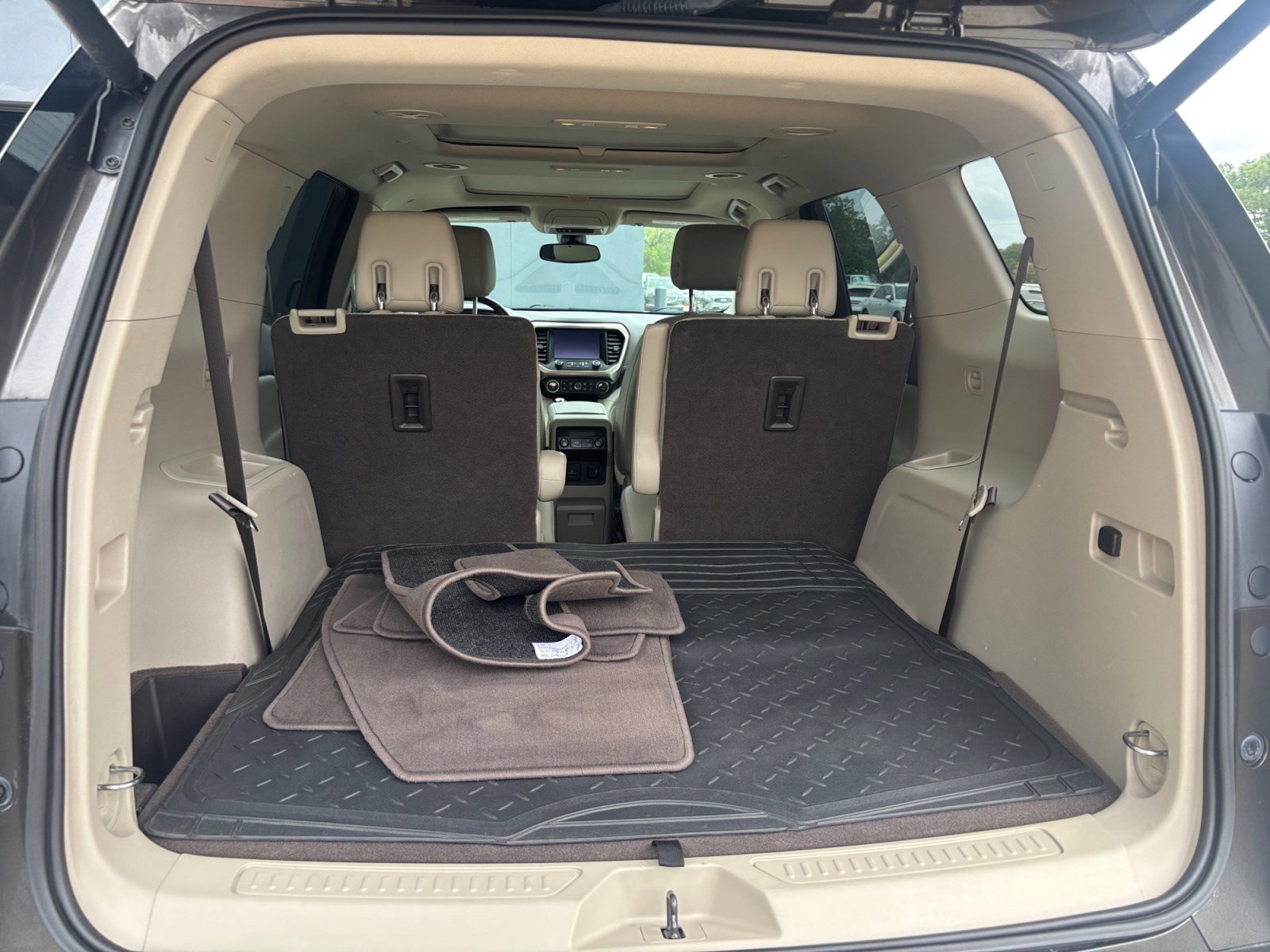 Used 2019 GMC Acadia Denali w/ Technology Package image 16