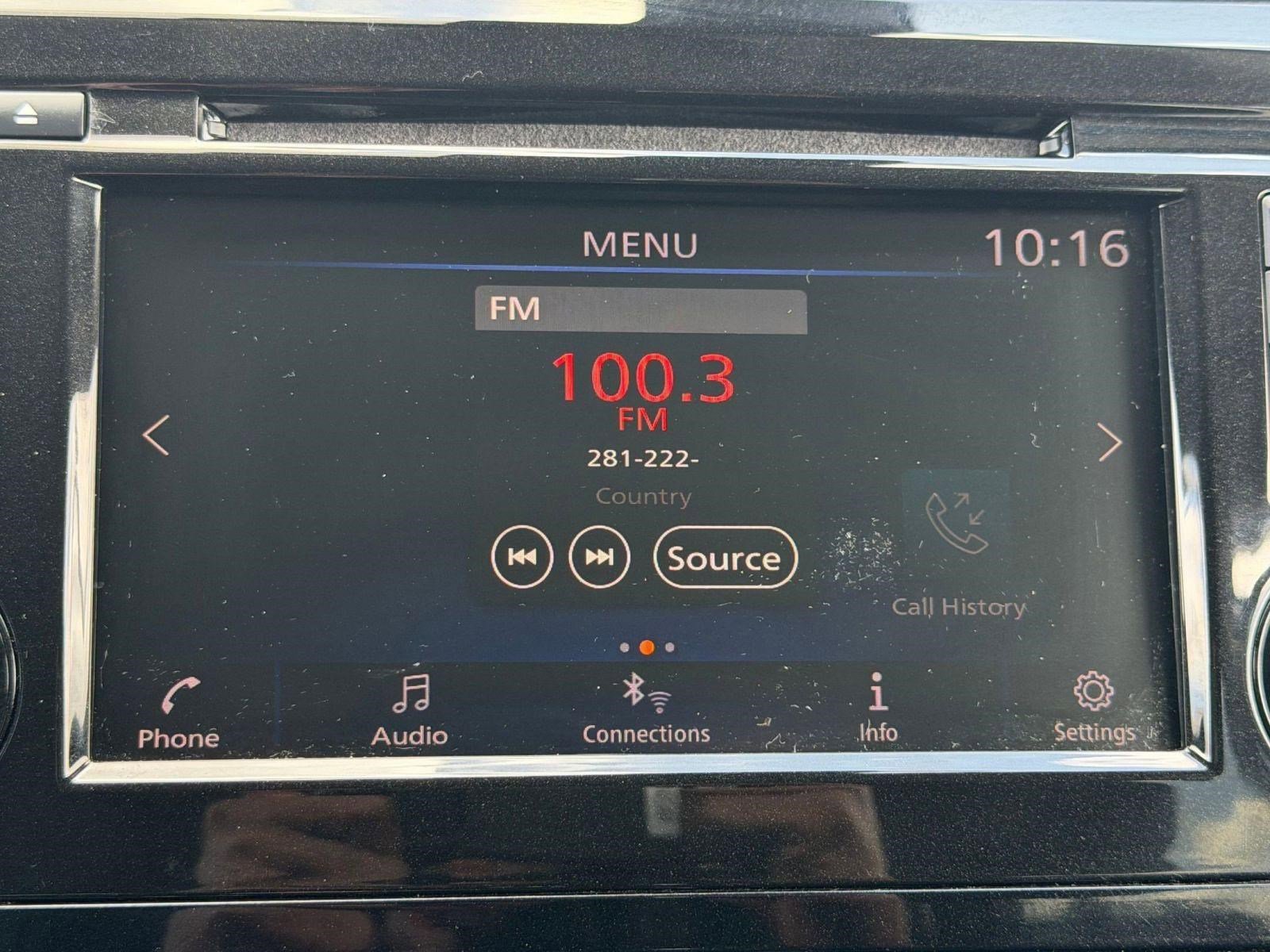 Used 2020 Nissan Rogue SV image 25