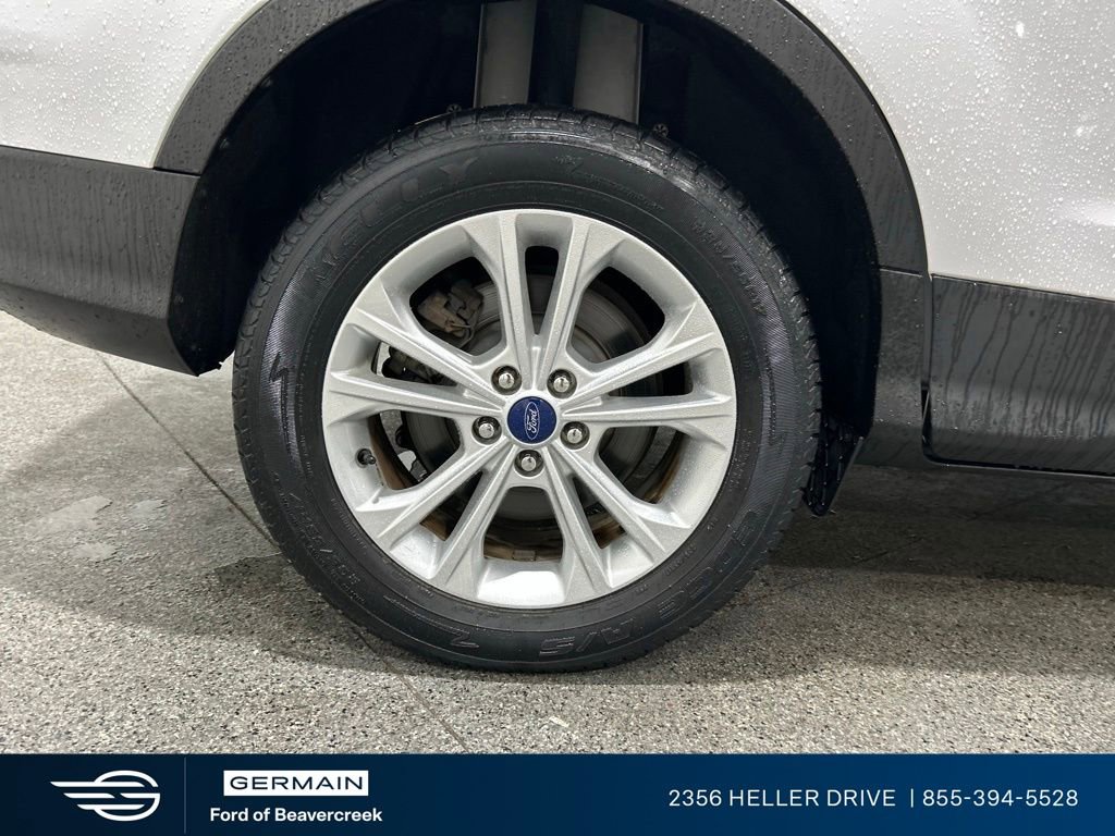 Used 2018 Ford Escape SE w/ Ford Safe & Smart Package AWD/4WD image 10