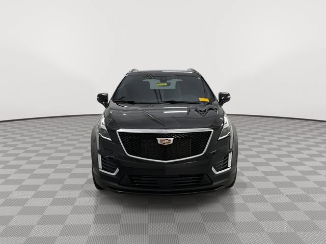 Certified 2026 Cadillac XT5 Sportv w/ LPO, Floor Liner Package AWD/4WD image 3