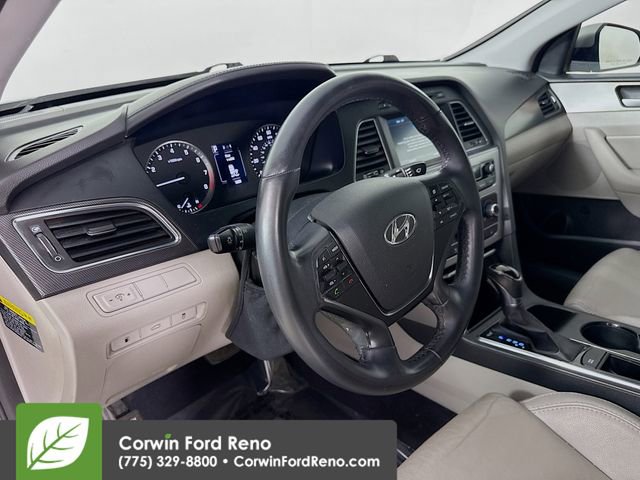 Used 2016 Hyundai Sonata Sport w/ Option Group 1V image 9