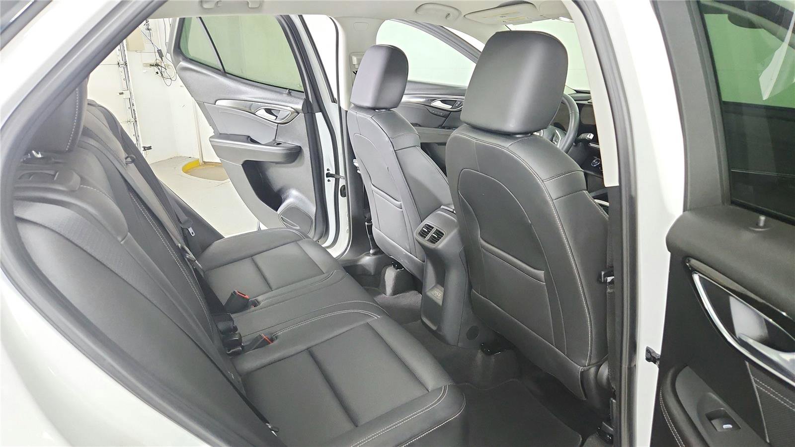 Used 2025 Buick Envision Preferred image 19