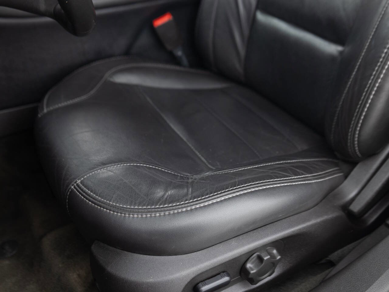 Used 2014 Ford Taurus SEL AWD/4WD image 23