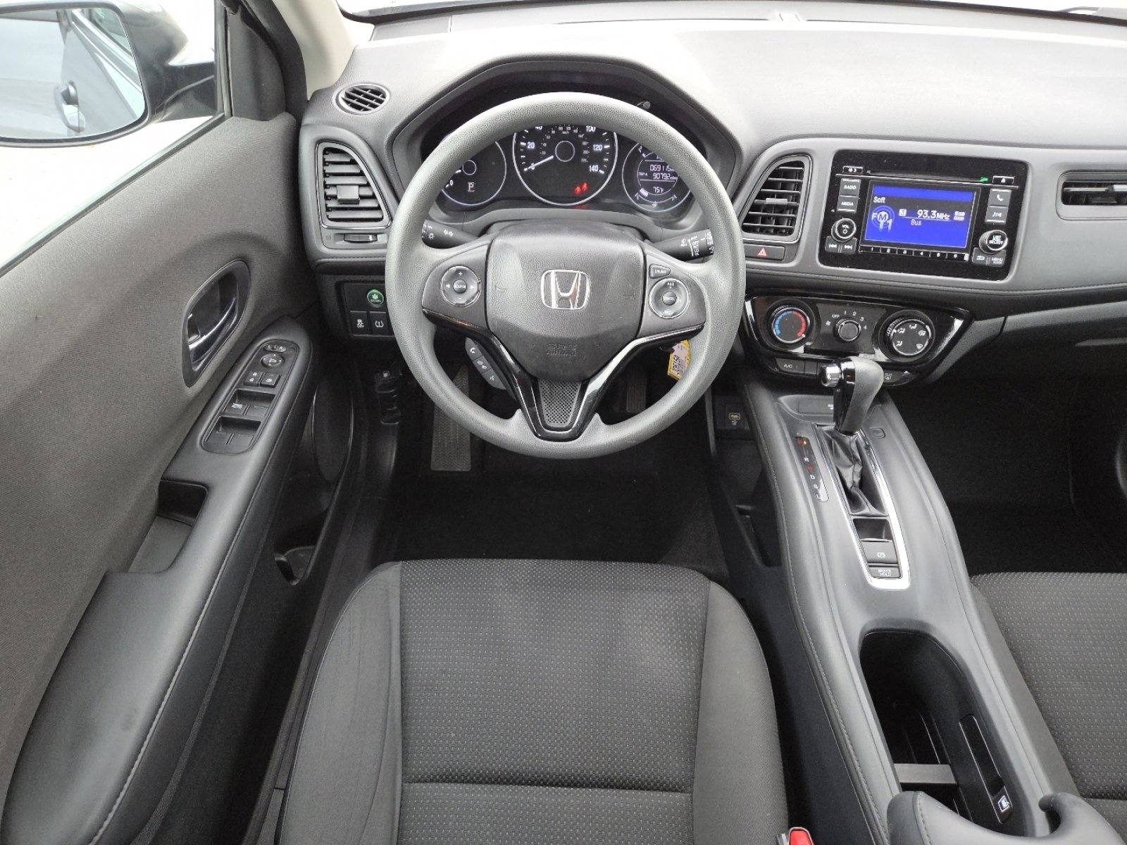 Used 2019 Honda HR-V LX image 25