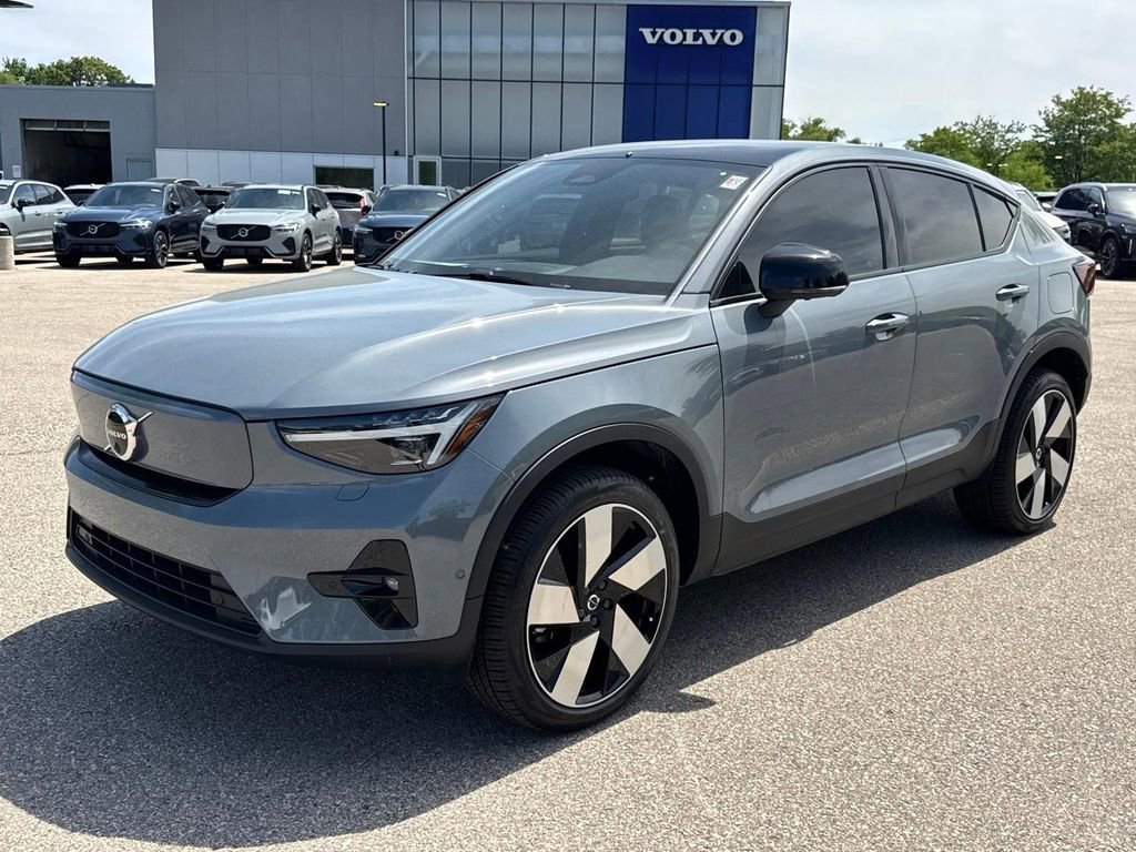 Certified 2023 Volvo C40 P8 Recharge Ultimate AWD/4WD image 1