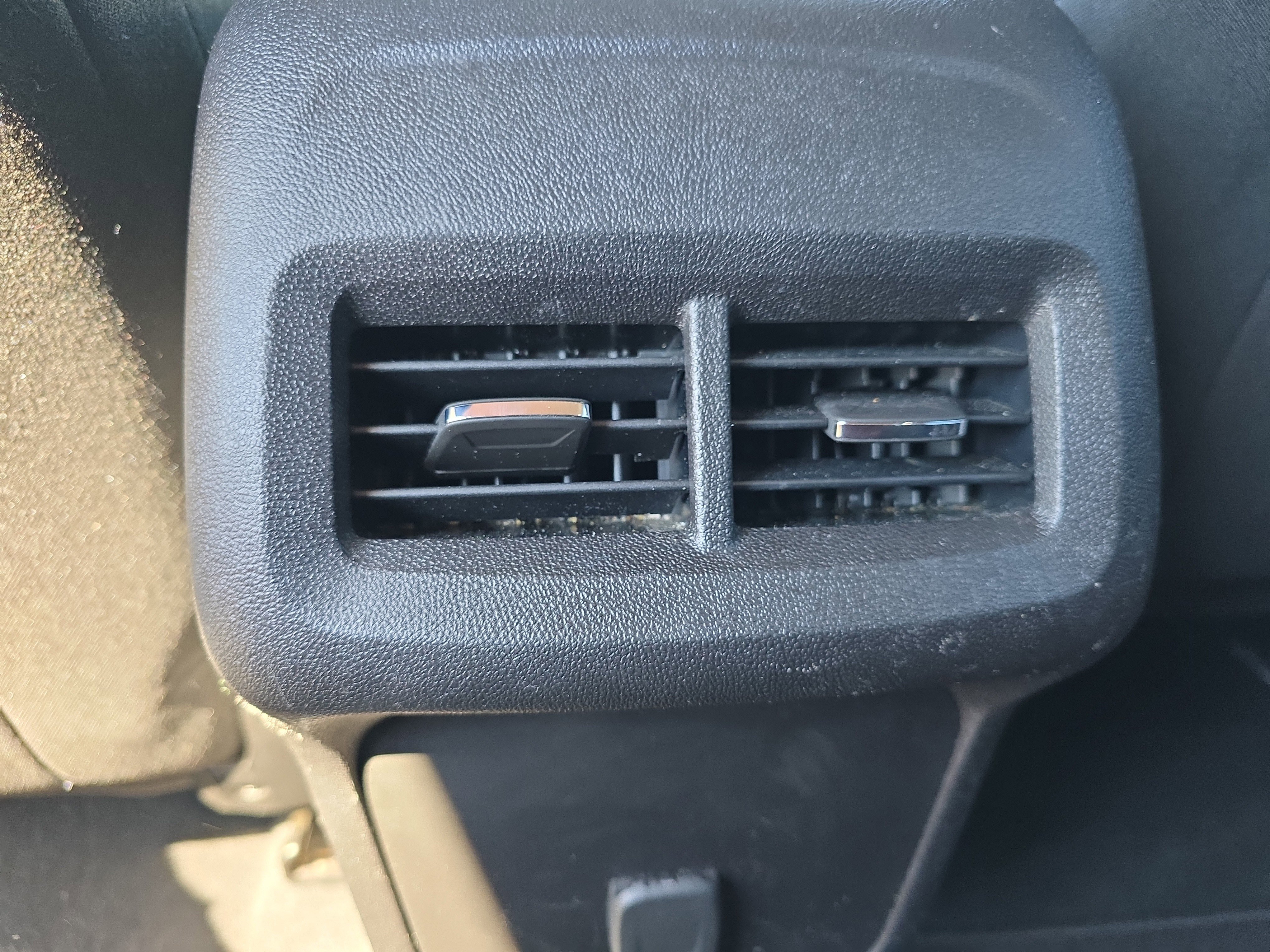 Used 2018 Chevrolet Equinox LT AWD/4WD image 13