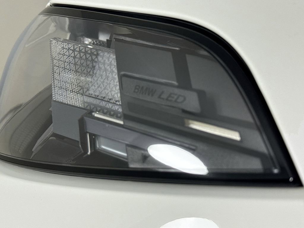 Used 2024 BMW X5 sDrive40i w/ M Sport Package image 26