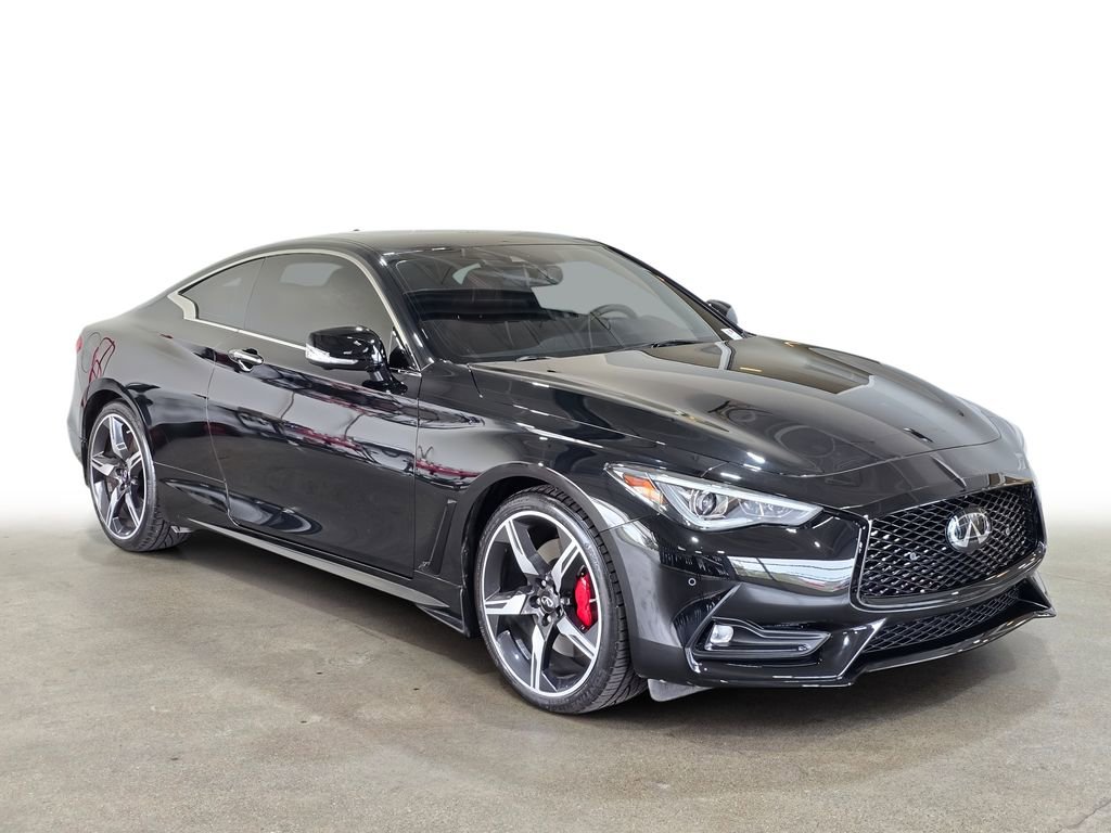Certified 2022 INFINITI Q60 Red Sport 400 w/ Cargo Package AWD/4WD image 3