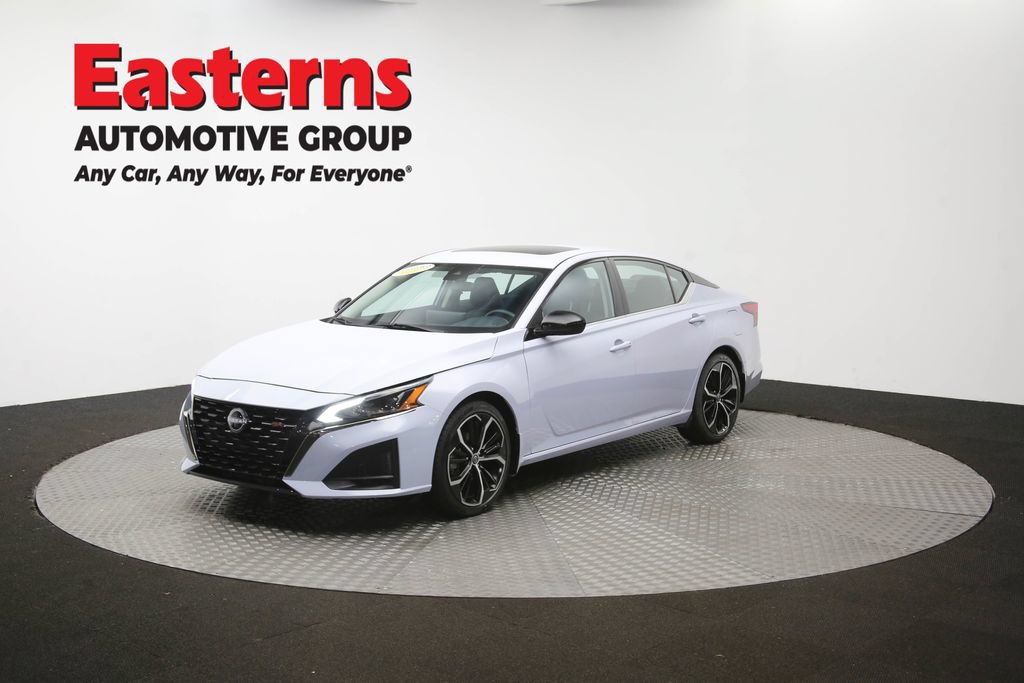 Used 2025 Nissan Altima 2.5 SR w/ SR Premium Package FWD image 56