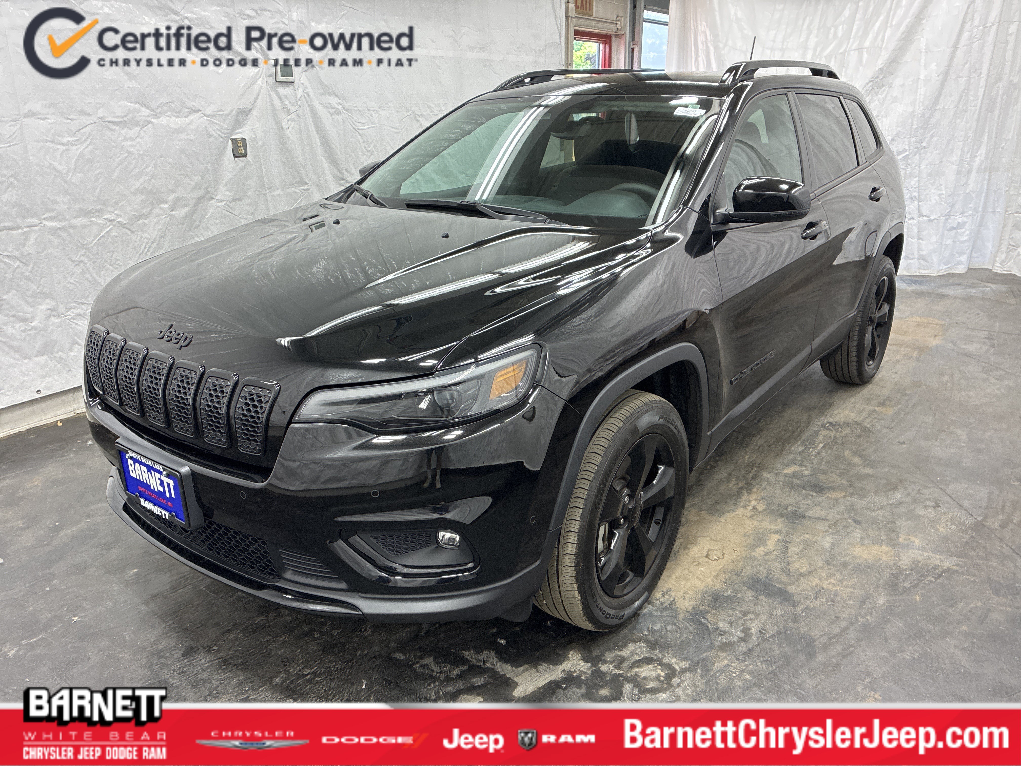 Certified 2023 Jeep Cherokee Altitude Lux AWD/4WD image 1