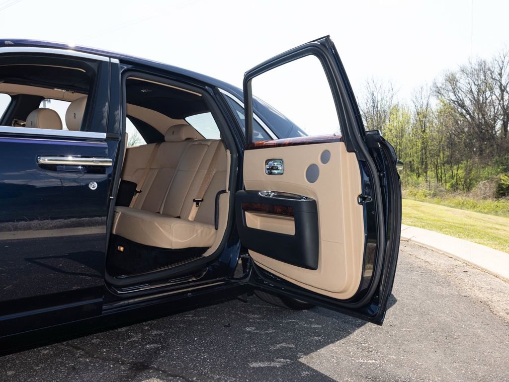 Used 2013 Rolls-Royce Ghost image 51