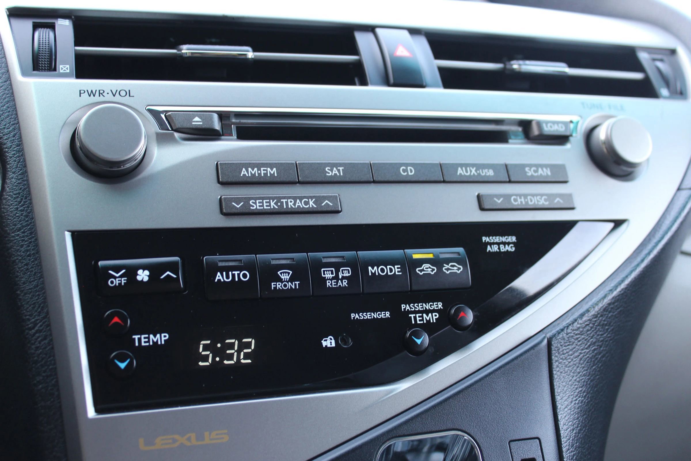 Used 2012 Lexus RX 450h AWD w/ Premium Pkg image 35