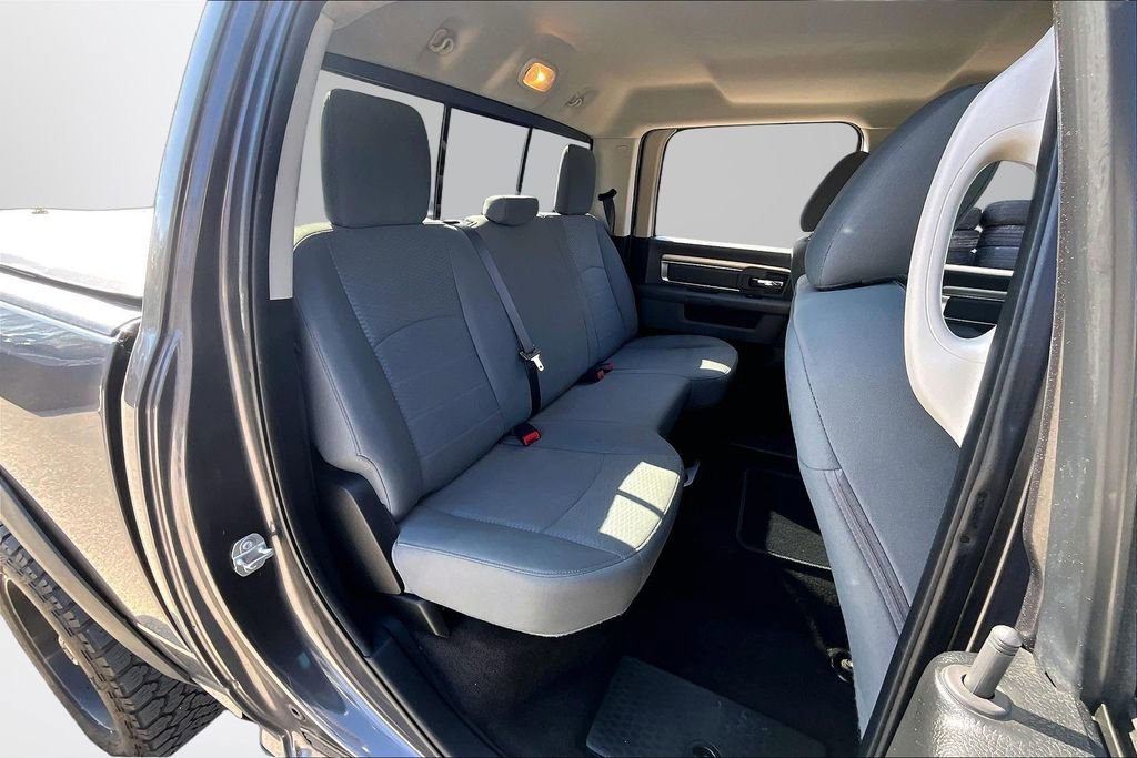 Used 2017 RAM 1500 Classic SLT AWD/4WD image 21
