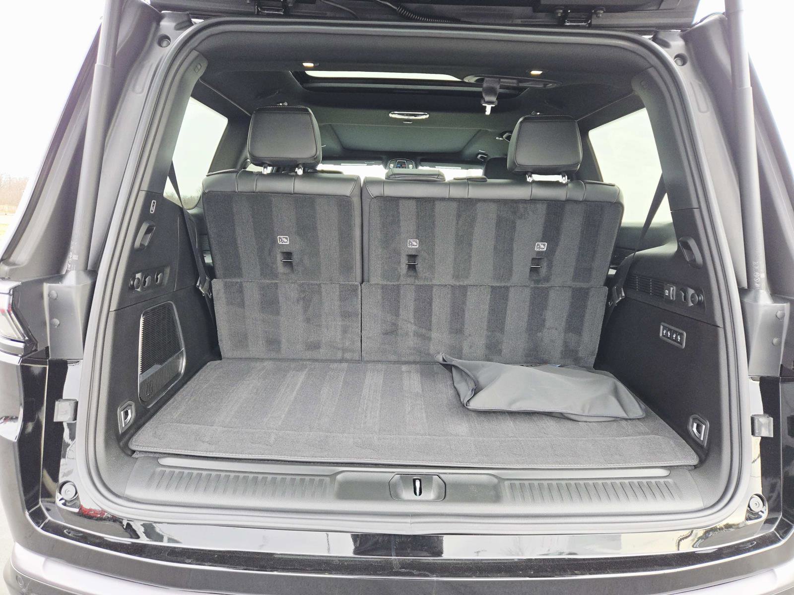 New 2026 Jeep Grand Wagoneer Limited w/ Premium Group II image 16