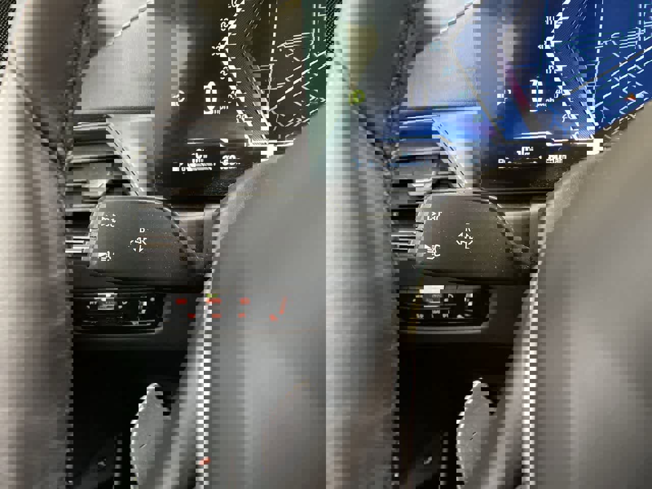 Used 2023 BMW 230i xDrive Coupe w/ Premium Package image 23