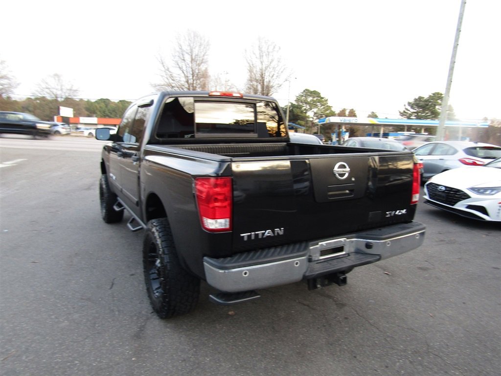 Used 2012 Nissan Titan SV w/ SV Value Truck Pkg image 7