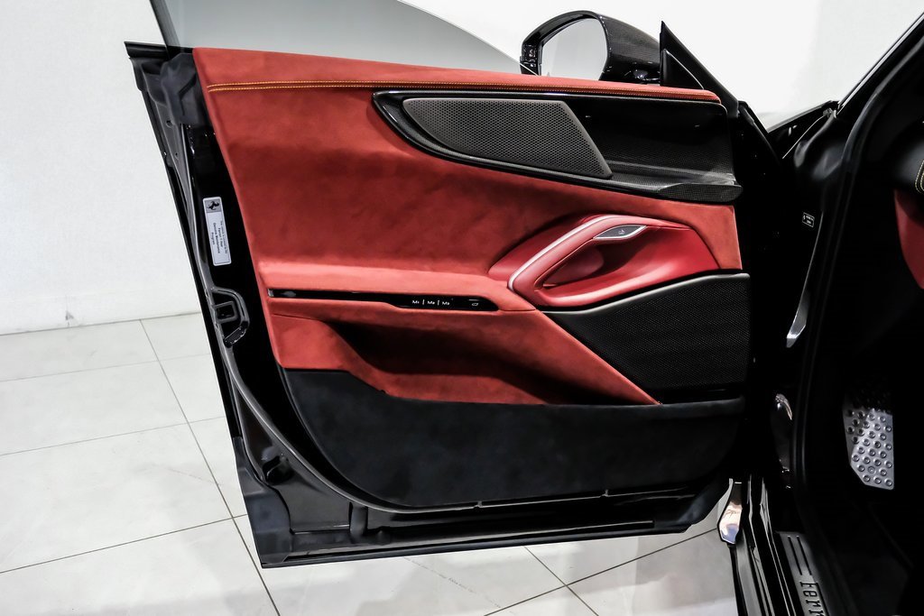 Used 2024 Ferrari Purosangue image 39