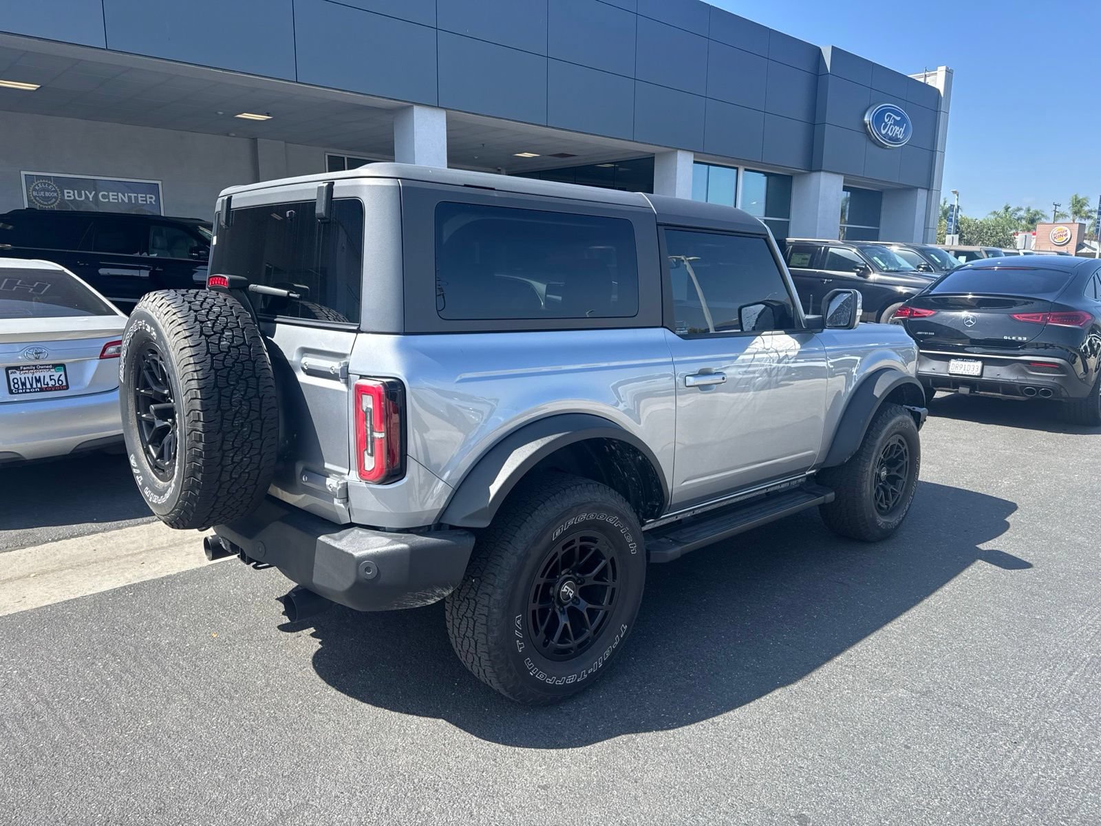 Used 2022 Ford Bronco Outer Banks AWD/4WD image 3