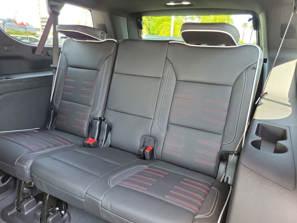 New 2026 GMC Yukon XL AT4 Ultimate AWD/4WD image 9