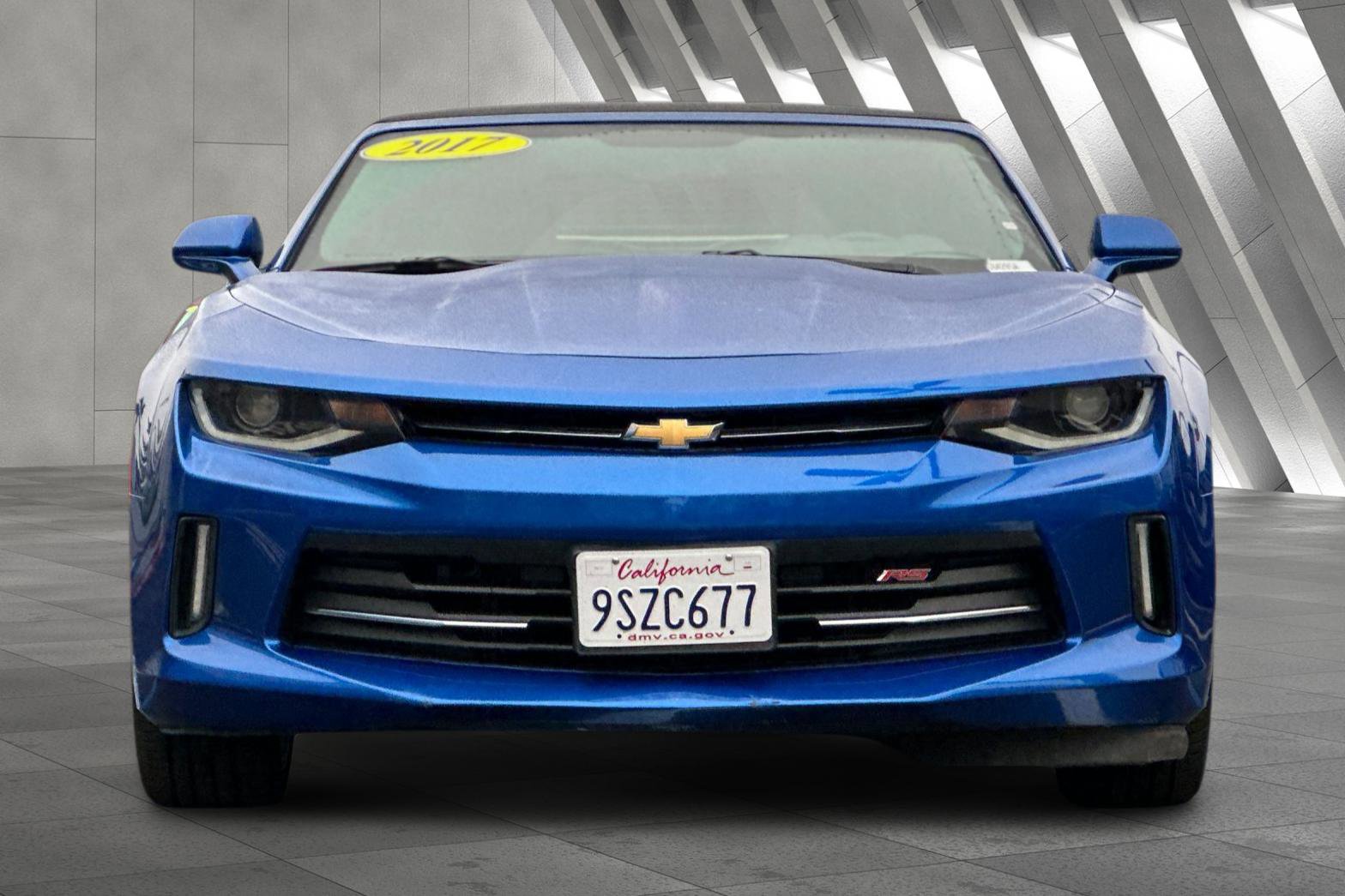 Used 2017 Chevrolet Camaro LT w/ RS Package image 9
