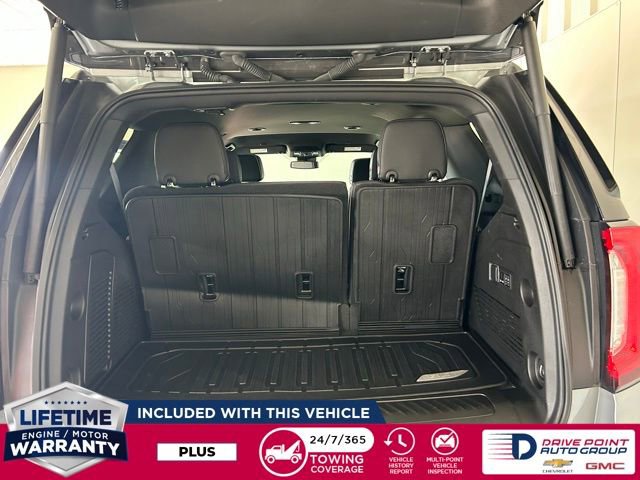Used 2023 GMC Yukon SLT w/ SLT Luxury Package AWD/4WD image 12