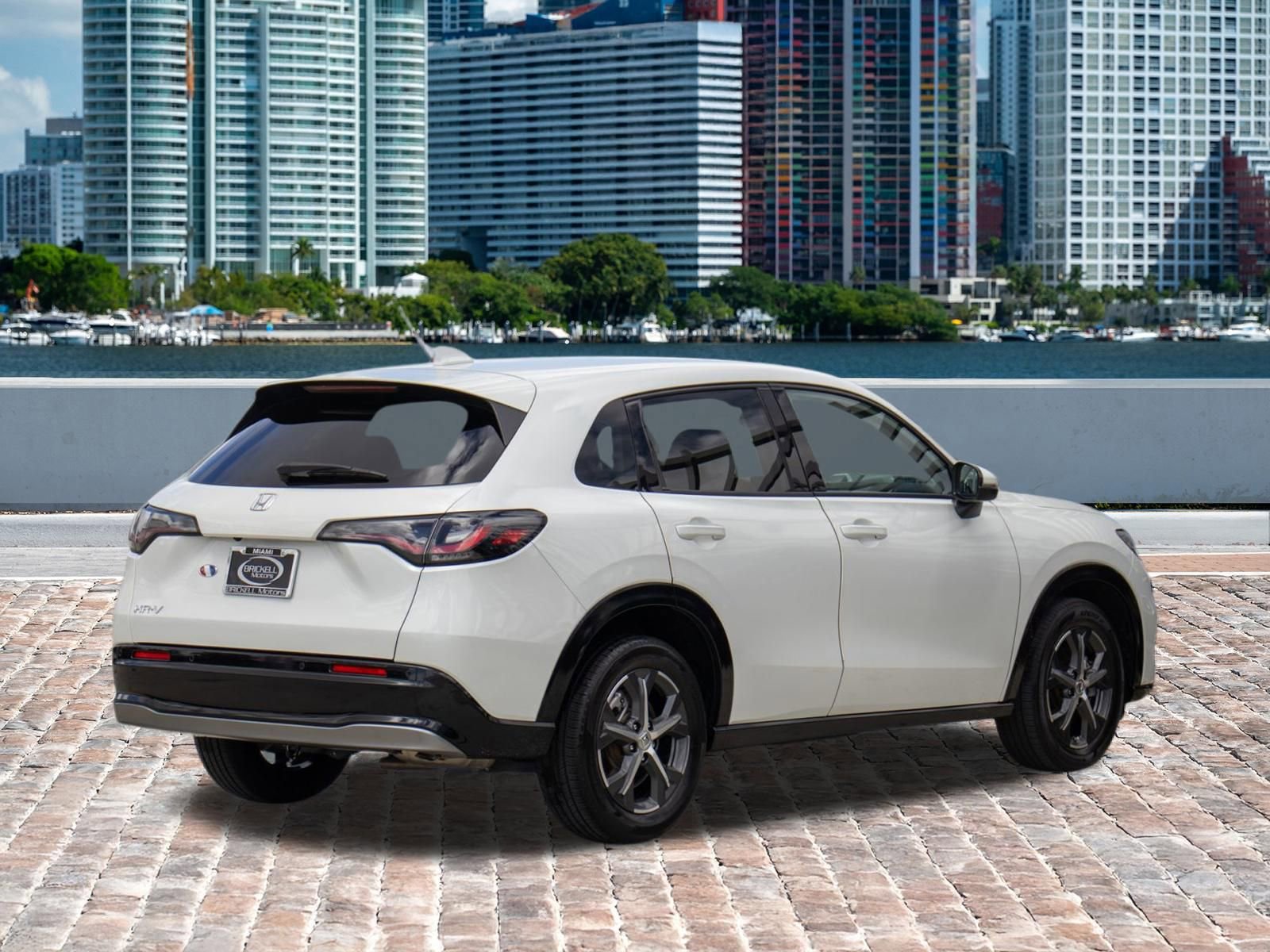 Certified 2024 Honda HR-V EX-L image 6