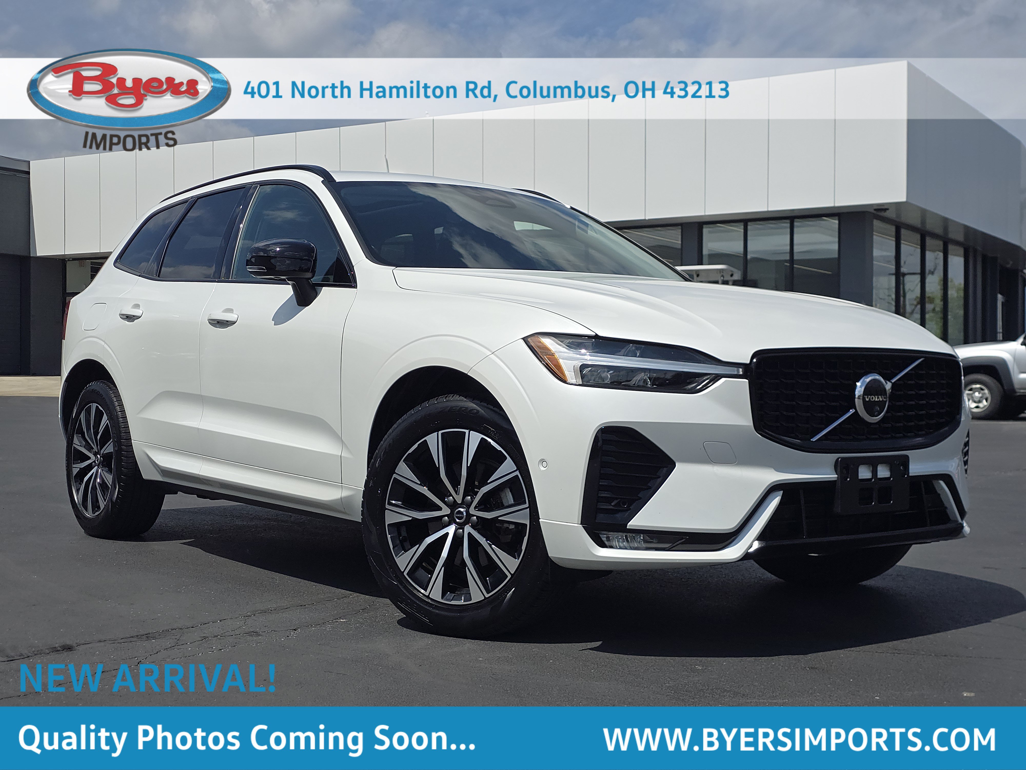 Used 2025 Volvo XC60 B5 Plus AWD/4WD image 1