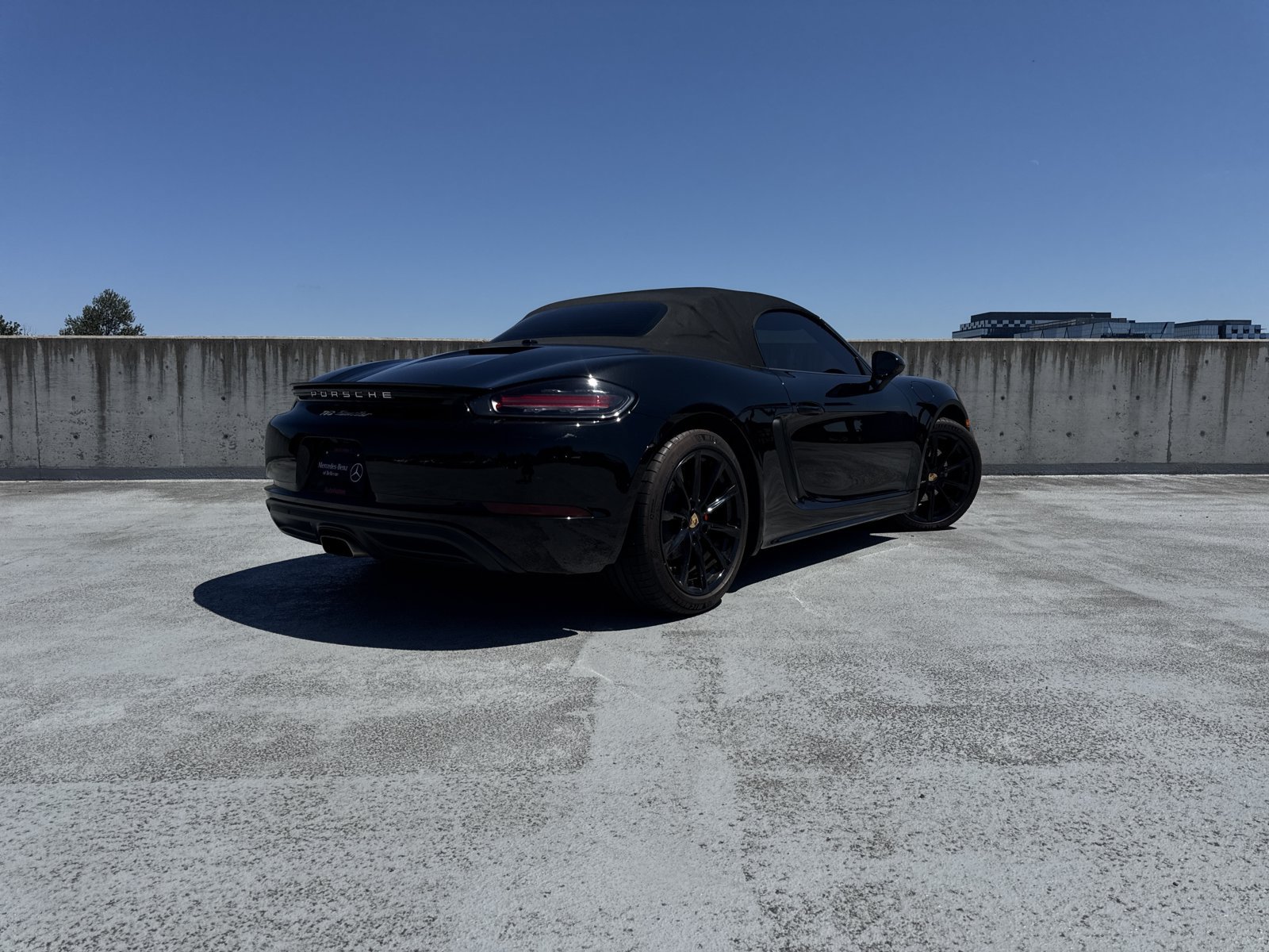 Used 2017 Porsche 718 Boxster RWD image 17