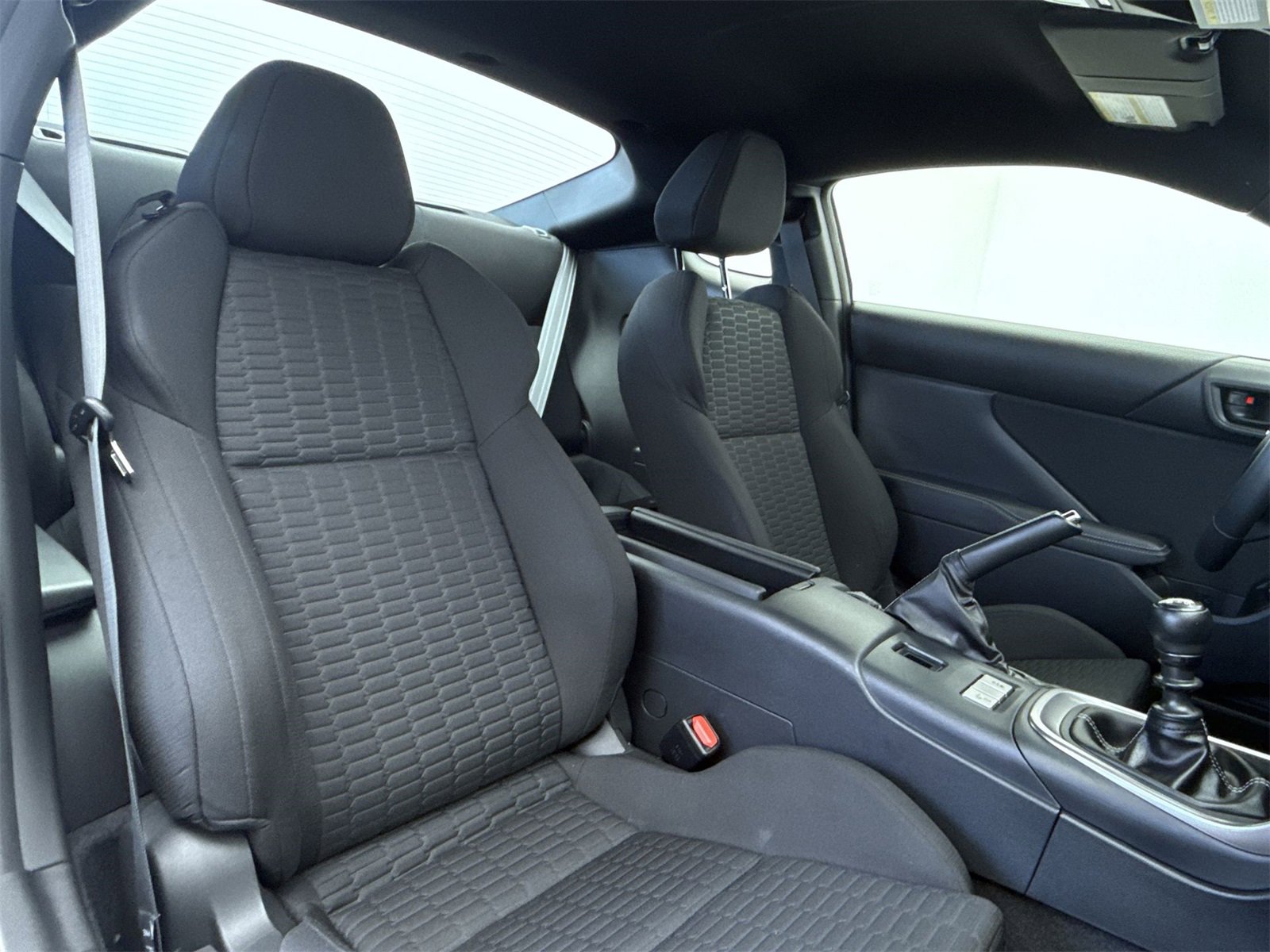 Used 2025 Toyota GR86 image 13