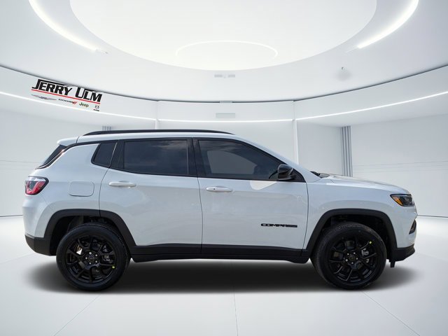 New 2026 Jeep Compass Latitude image 27