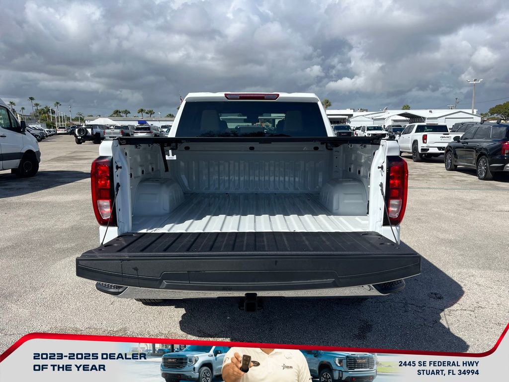 New 2026 GMC Sierra 1500 SLE image 16