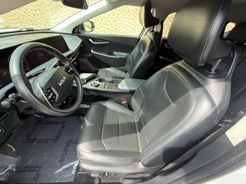 Used 2022 Kia EV6 Wind w/ Wind Technology Package AWD/4WD image 18