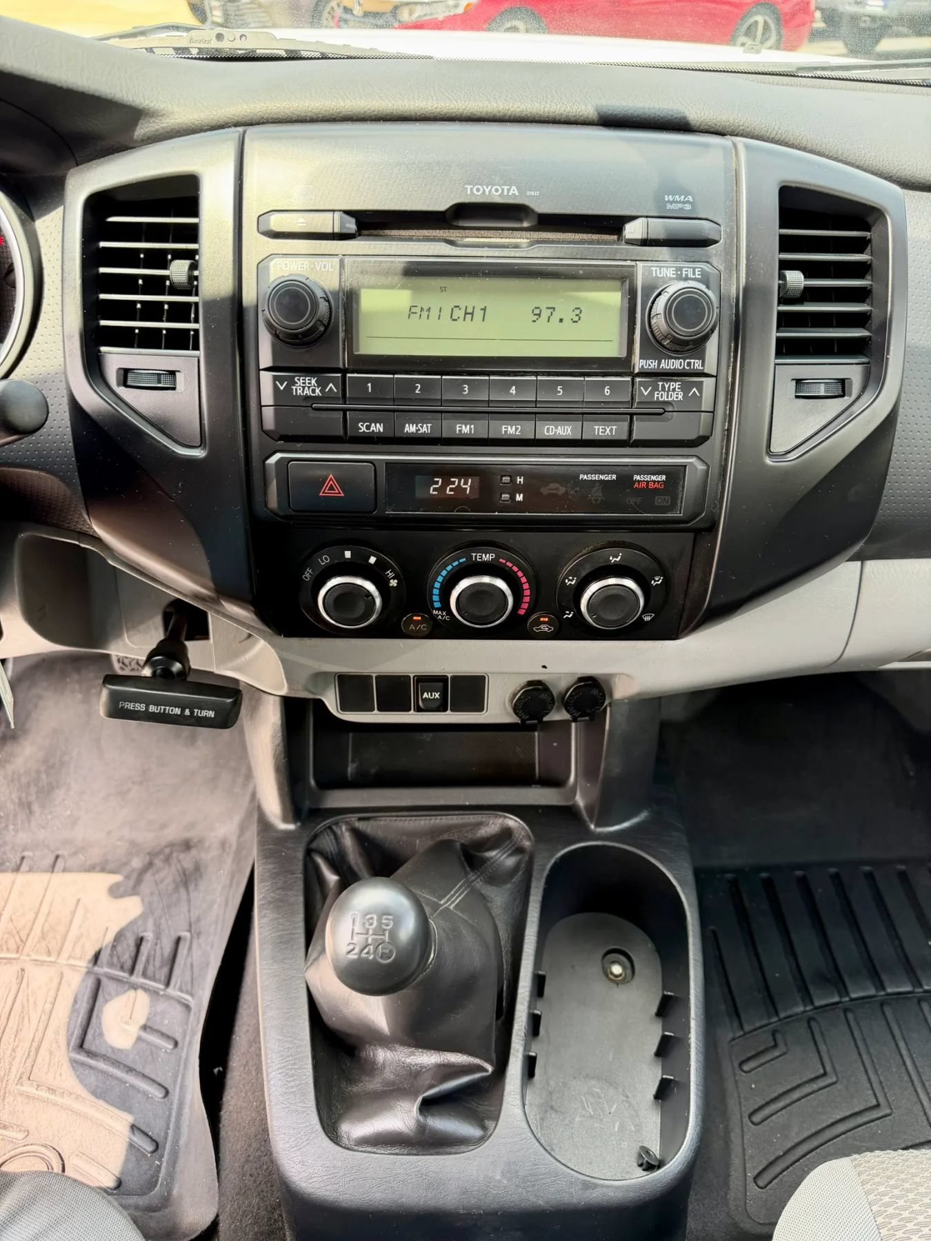 Used 2012 Toyota Tacoma 2WD Regular Cab image 11