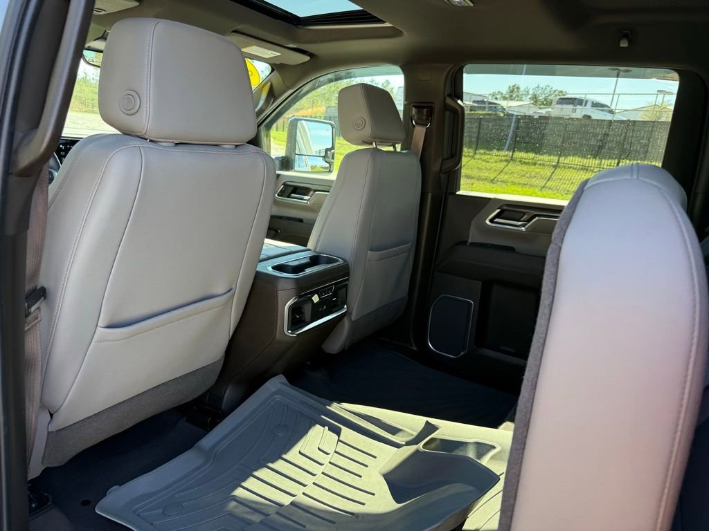 Used 2024 Chevrolet Silverado 3500 LTZ w/ LTZ Plus Package image 30