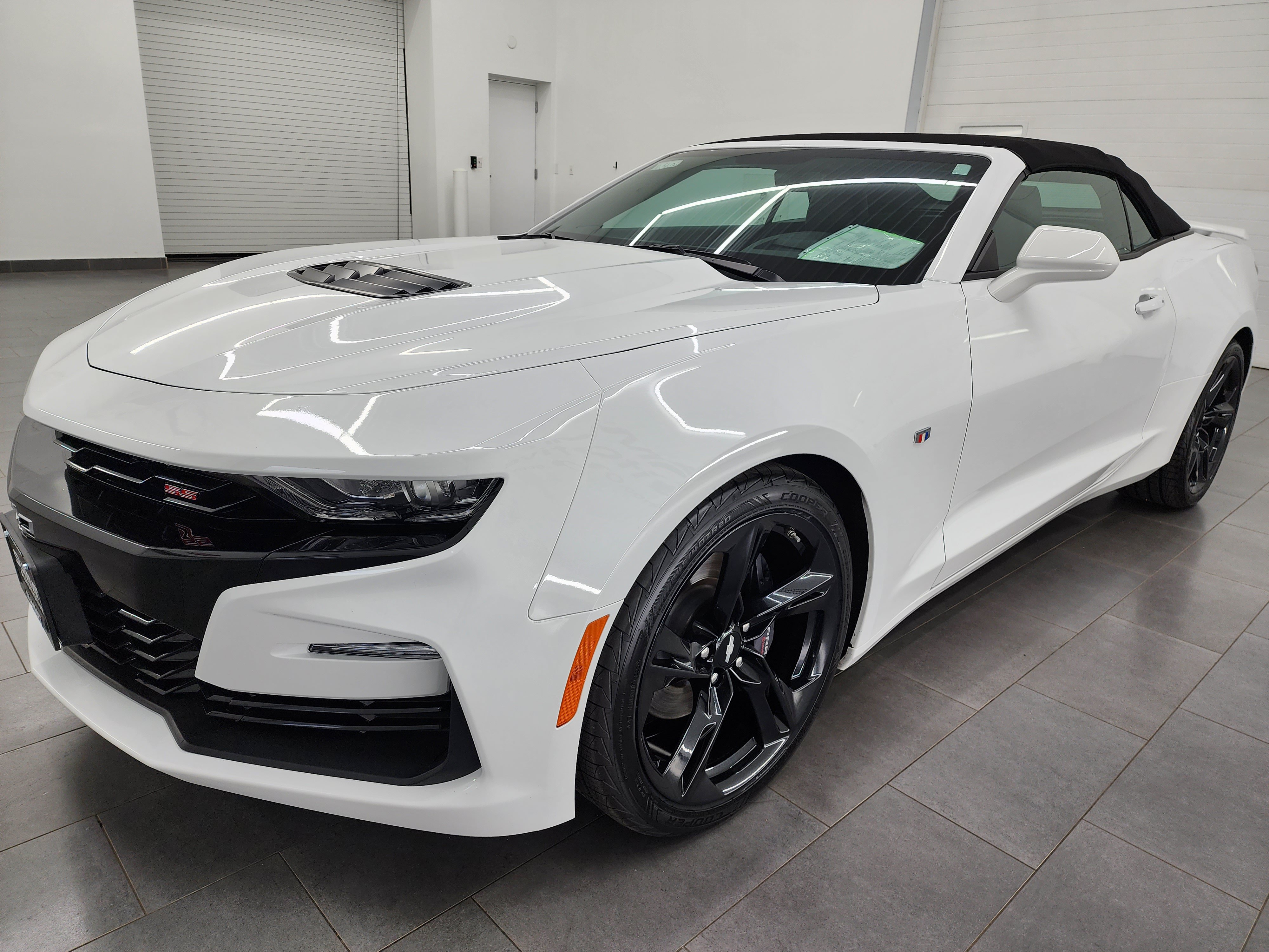 Used 2019 Chevrolet Camaro SS RWD image 7