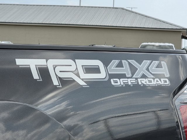 Used 2023 Toyota Tacoma TRD Off-Road w/ Technology Package AWD/4WD image 30