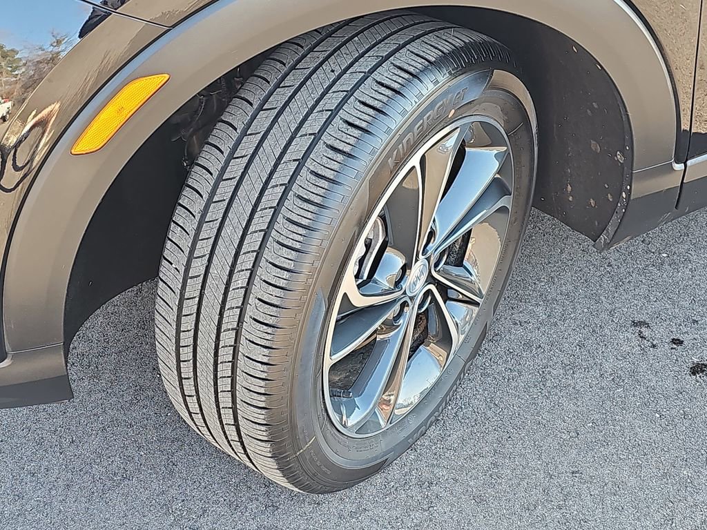 Certified 2023 Buick Encore GX Select w/ Safety Package II image 36