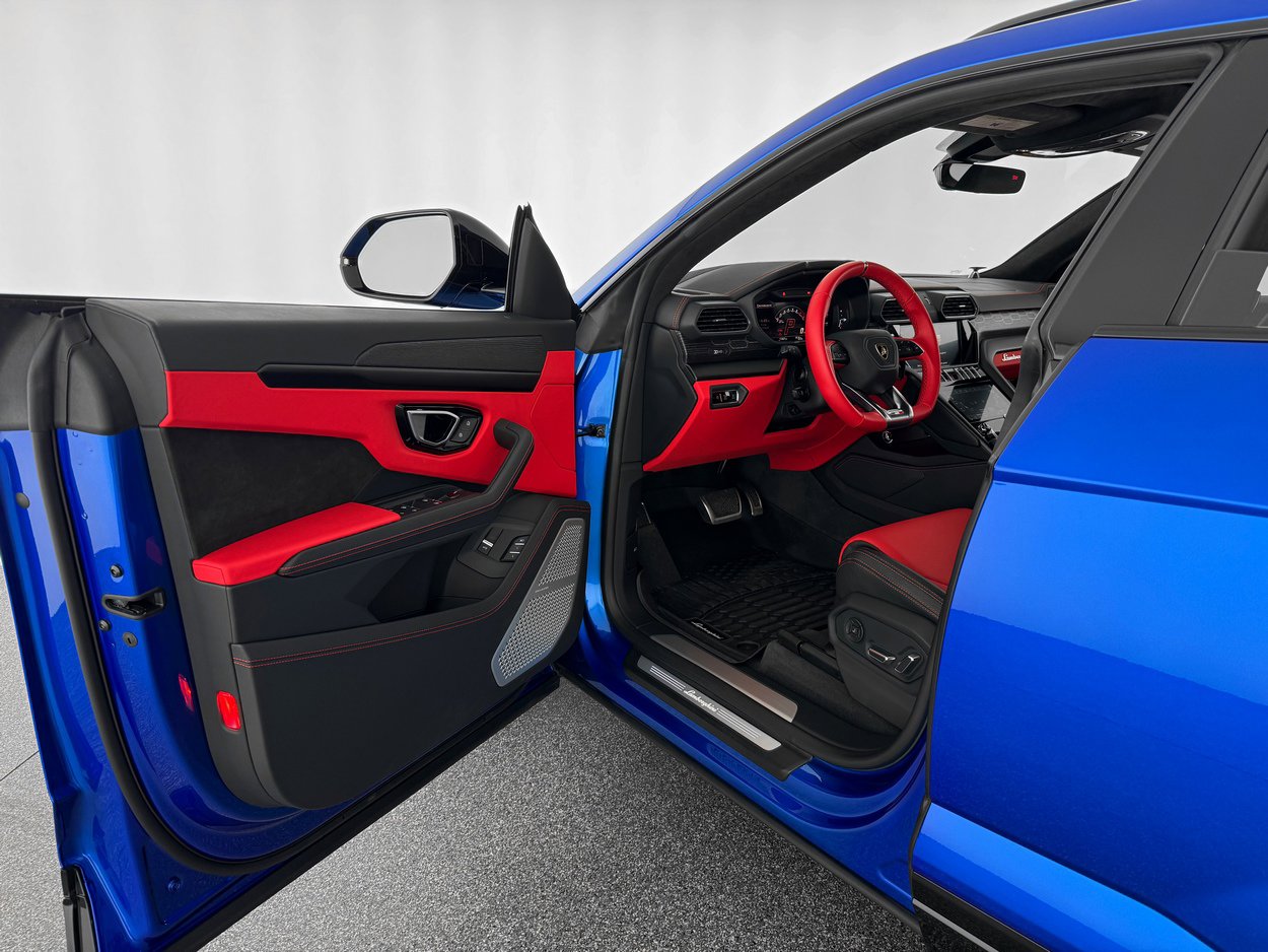 Used 2022 Lamborghini Urus image 10