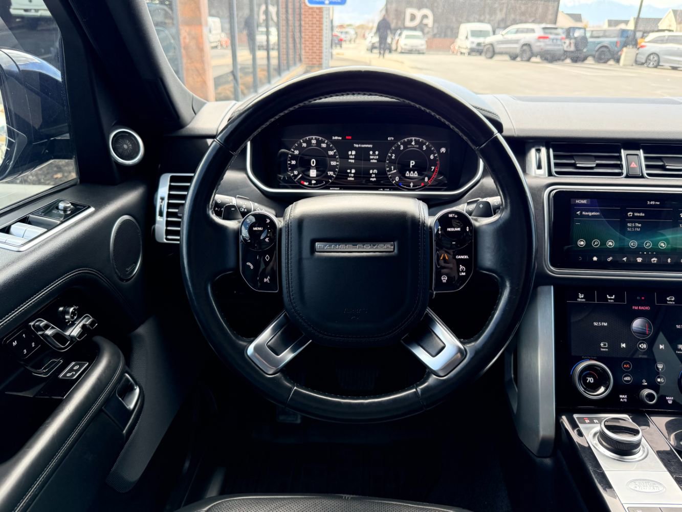 Used 2020 Land Rover Range Rover Long Wheelbase HSE image 10