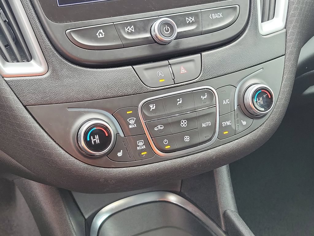 Used 2025 Chevrolet Malibu LT FWD image 26