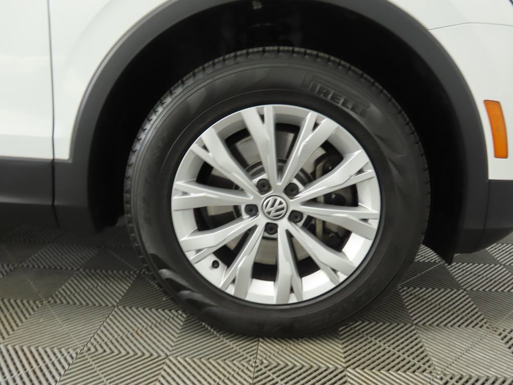 Used 2018 Volkswagen Tiguan S image 31