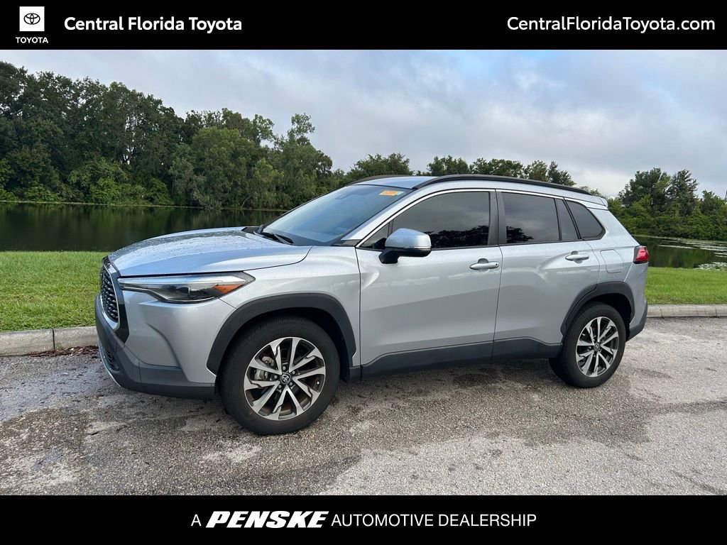 Certified 2022 Toyota Corolla Cross XLE