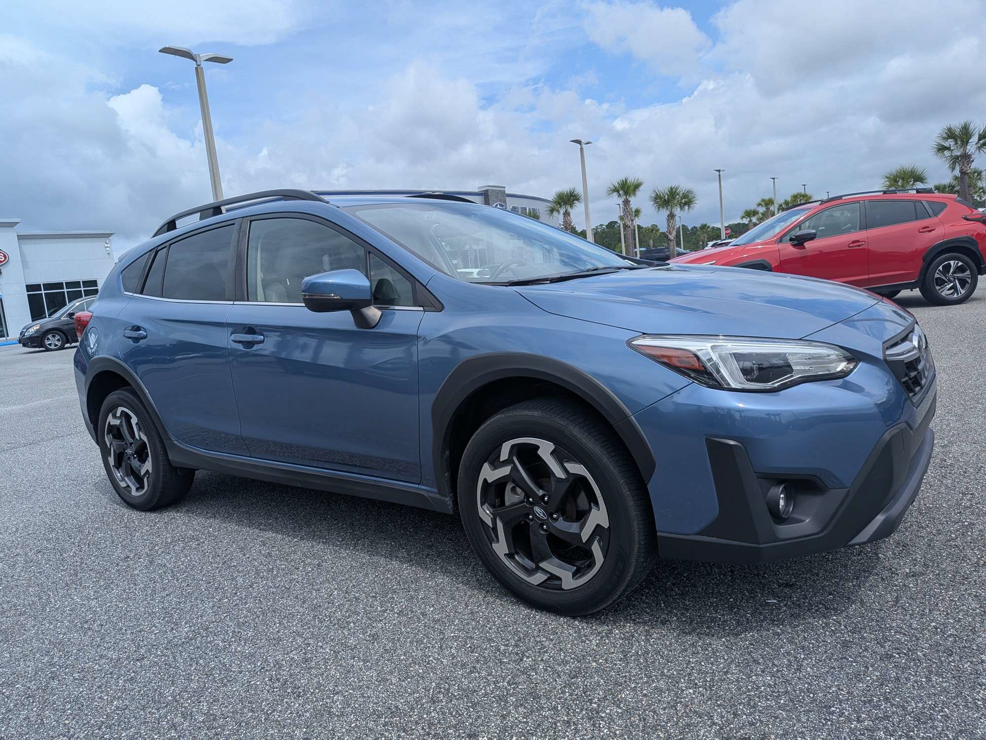 Certified 2022 Subaru Crosstrek 2.5i Limited AWD/4WD image 2