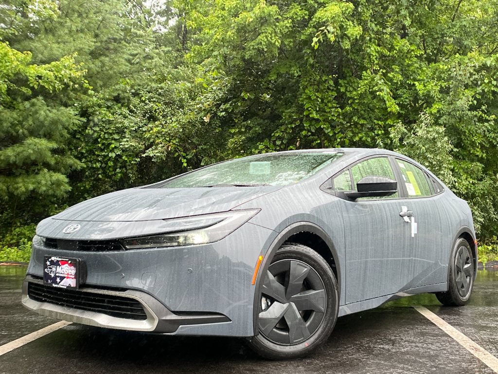 New 2026 Toyota Prius Plug-In Hybrid FWD image 1