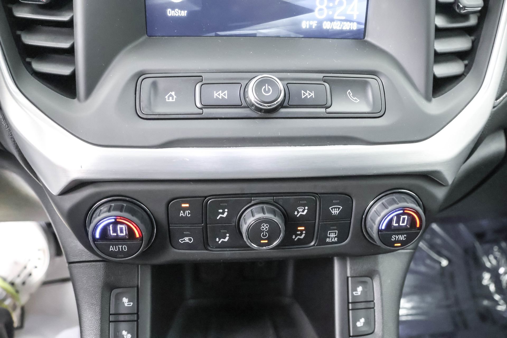 Used 2019 GMC Acadia SLE w/ Driver Alert Package I image 10
