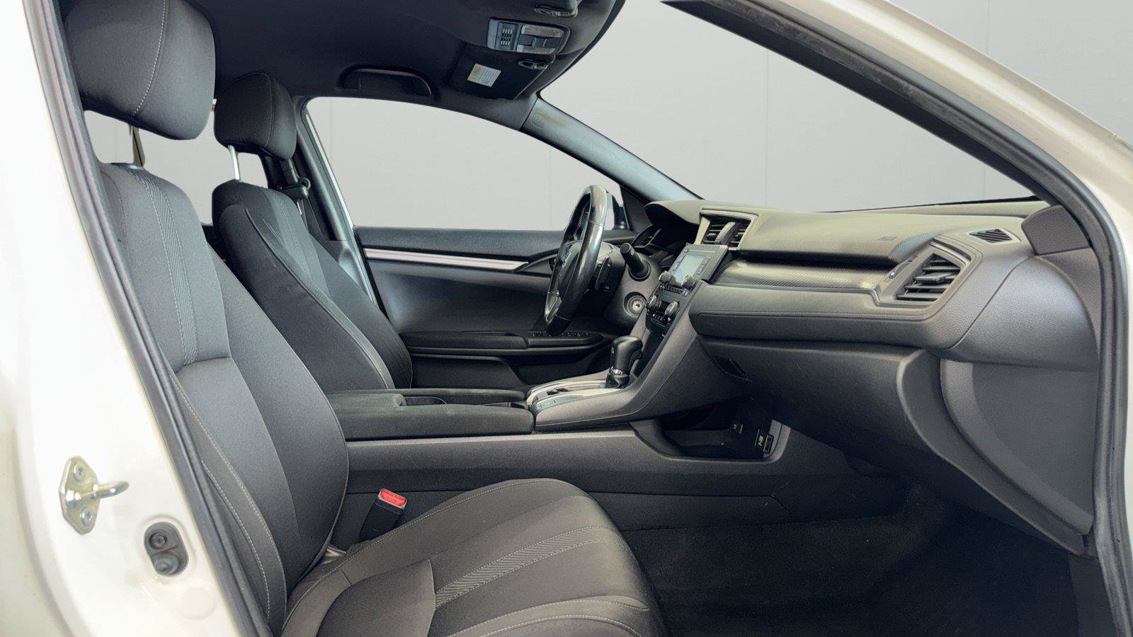 Used 2018 Honda Civic Sport image 14
