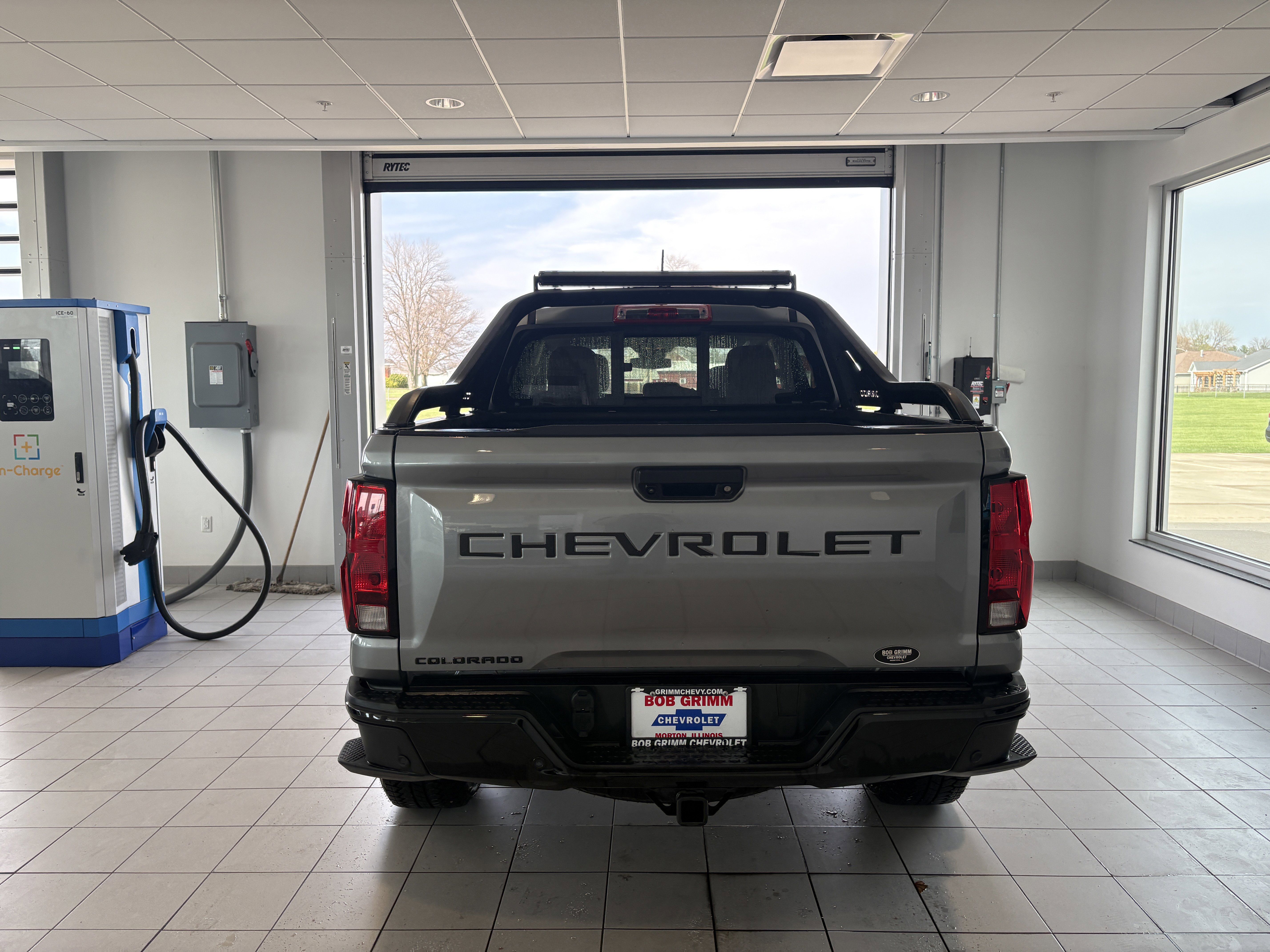 Used 2025 Chevrolet Colorado Trail Boss w/ Midnight Edition image 4