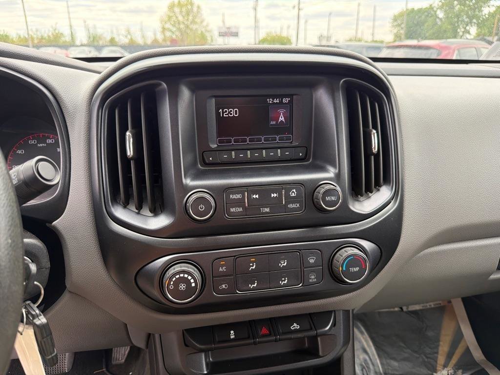 Used 2016 GMC Canyon 2WD Crew Cab w/ Convenience Package image 15