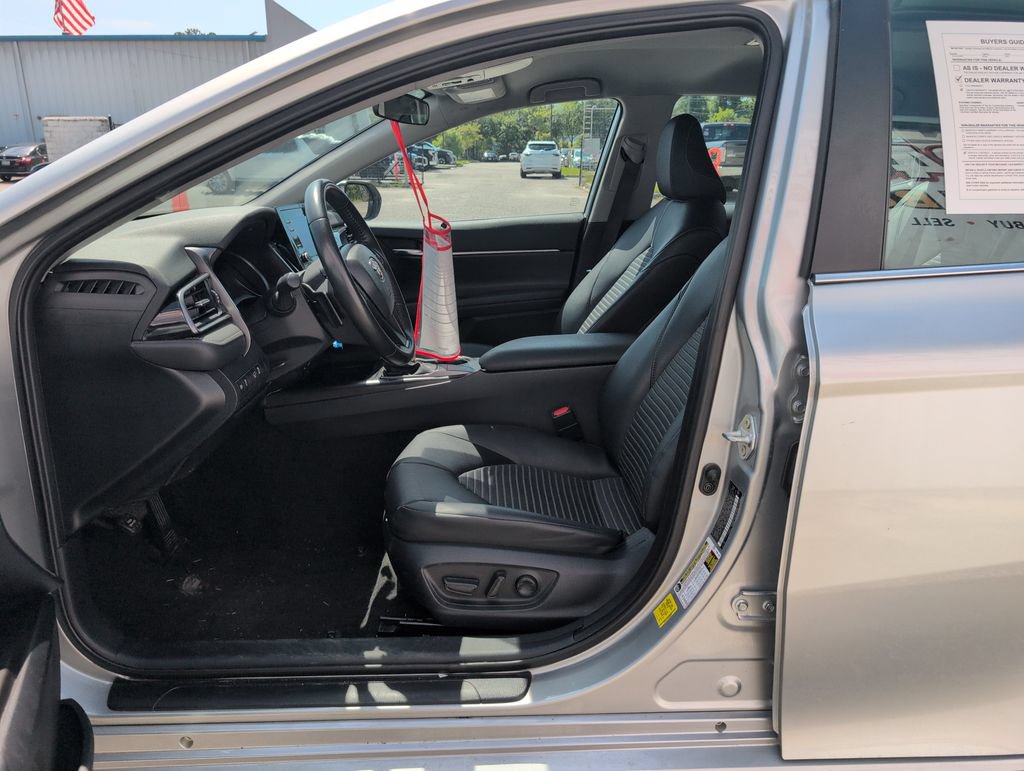 Used 2024 Toyota Camry SE FWD image 10